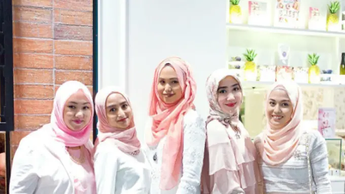 Outfit Ini Nih yang Sering Dipakai Para Hijabers Masakini