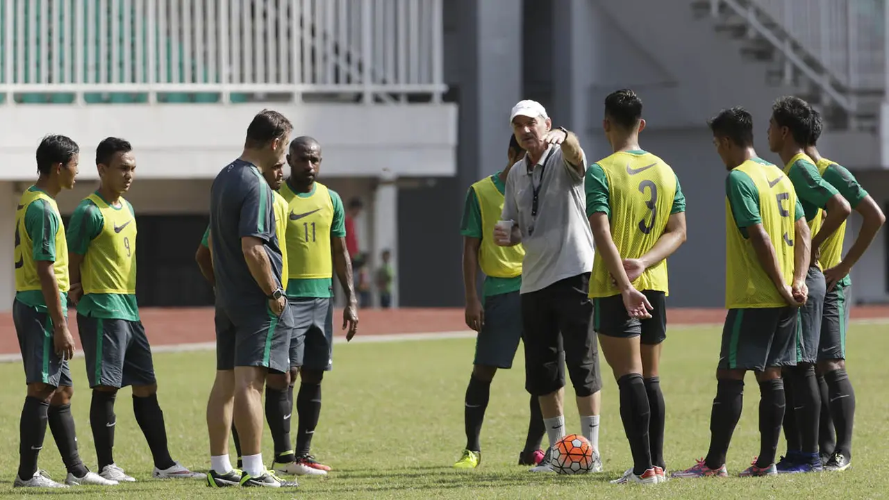 Alfred Riedl