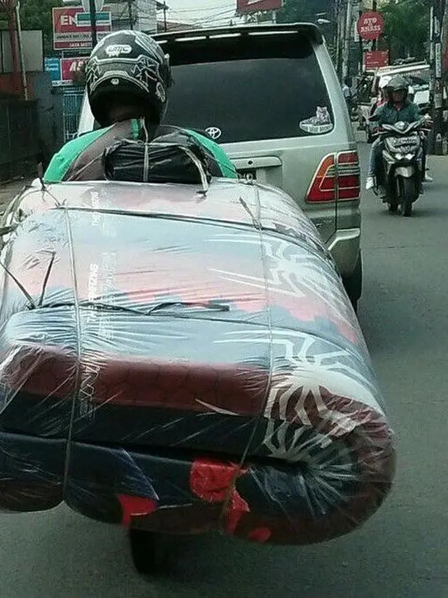 Kumpulan Potret Ojol dapat Konsumen Tanpa Budi Pekerti, Terpaksa Kirim Barang Ekstra Besar (ist)