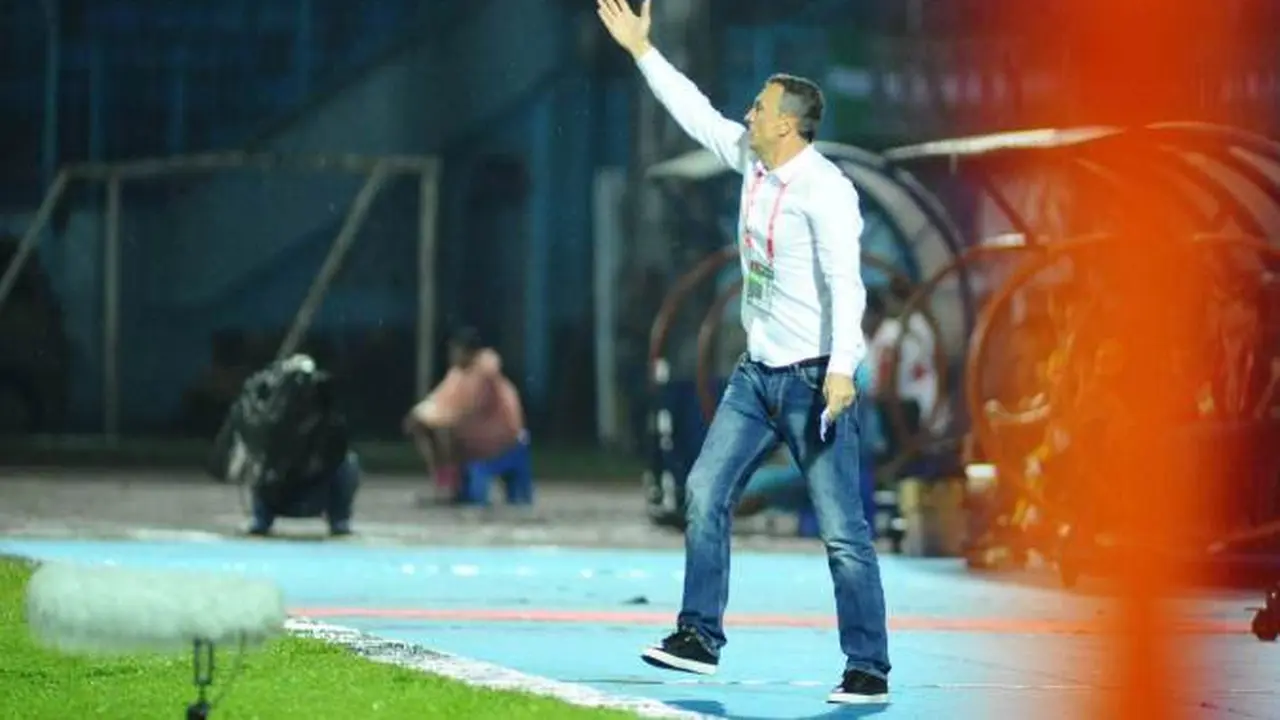 Pelatih Arema Cronus, Milomir Seslija