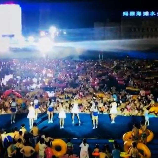 Warga Wuhan Berpesta di Pantai, Tanpa Pakai Masker dan Jaga Jarak