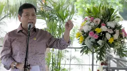  Ketua DPR Setya Novanto memberikan sambutan saat meresmikan Area Parkir Gedung DPR . Pembangunan parkir motor senilai Rp 3,5 miliar ini sempat mangkrak selama 3 tahun, Jakarta, Jumat (6/2/2015). (Liputan6.com/Andrian M Tunay)