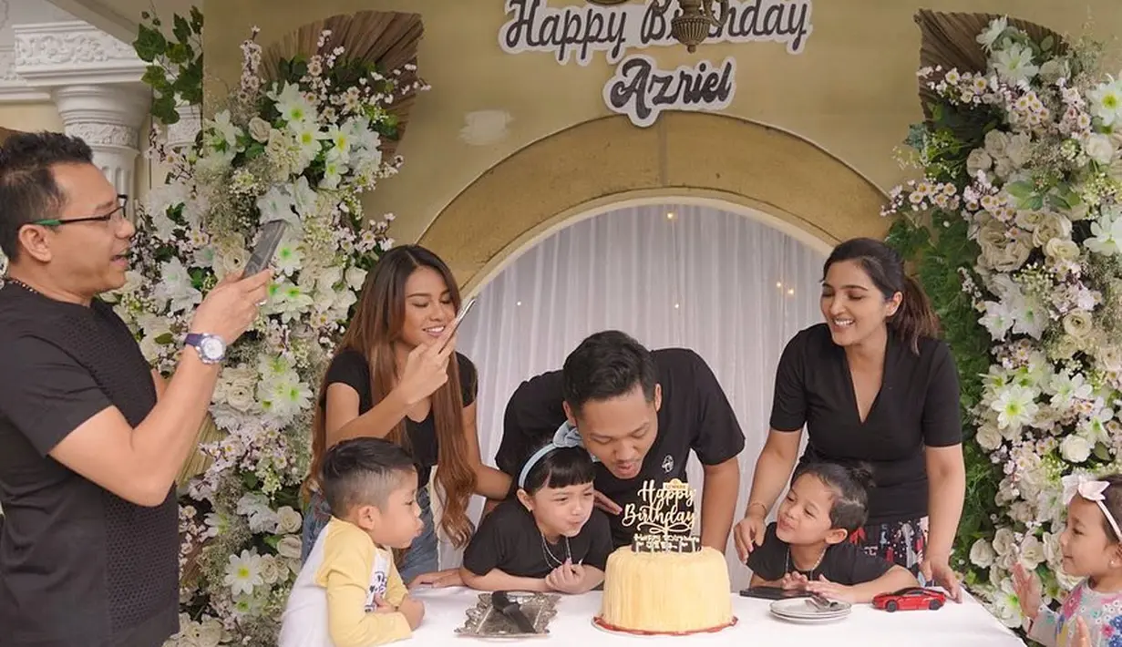Azriel Hermansyah ultah ke-20 (Instagram/aurelie.hermansyah)