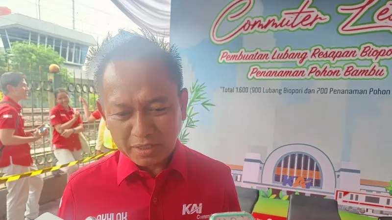 Direktur Operasi dan Pemasaran KAI Commuter, Broer Rizalmenyampaikan pihaknya belum mengetahui terkait rencana kenaikan tarif KRL Jabodetabek.