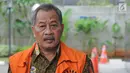 Mantan Ketua Pengadilan Tinggi Manado, Sudiwardono tiba di Gedung KPK, Jakarta, Rabu (31/1). Sudiwardono diperiksa terkait kasus dugaan suap untuk mengamankan putusan banding dengan terdakwa Marlina Moha. (Liputan6.com/Herman Zakaharia)