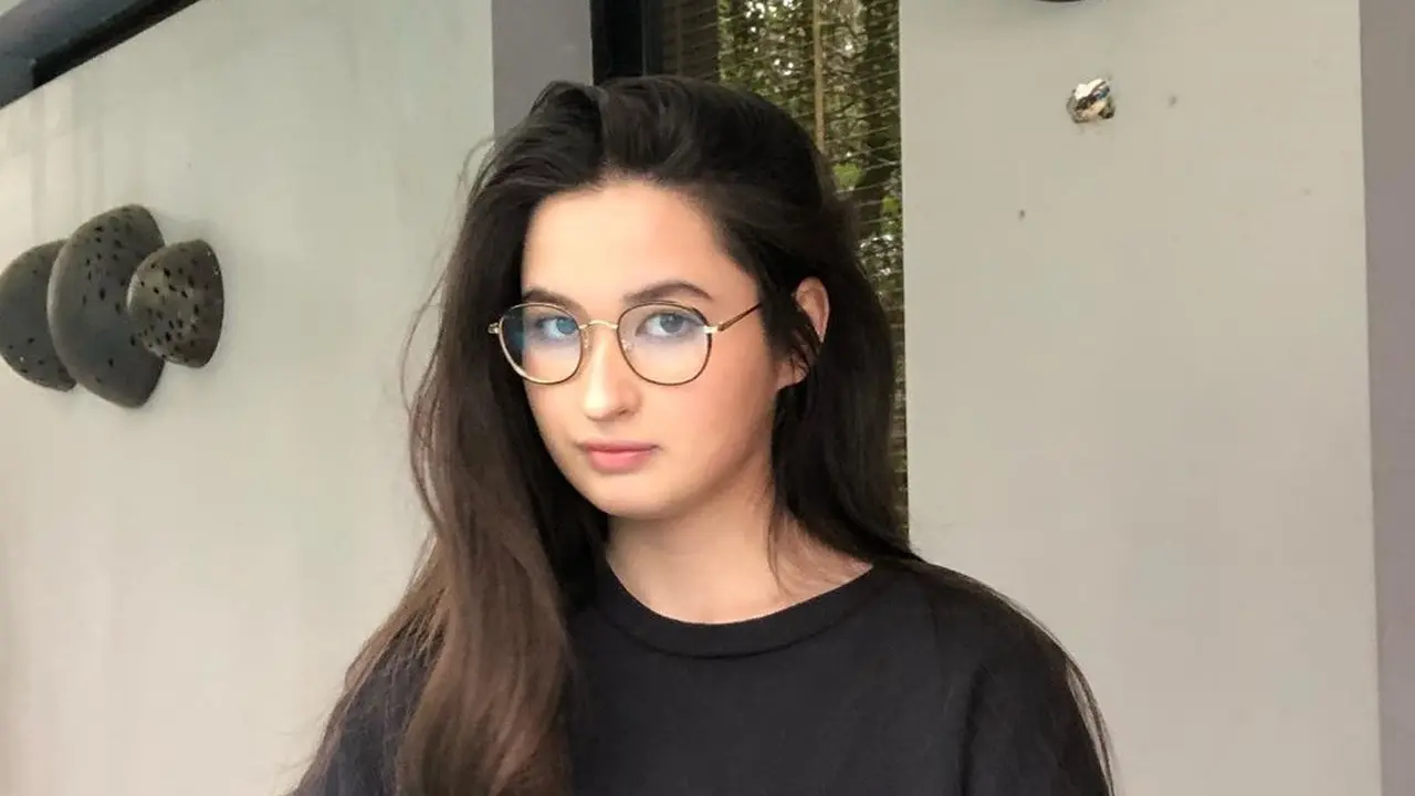 Stephanie Poetri