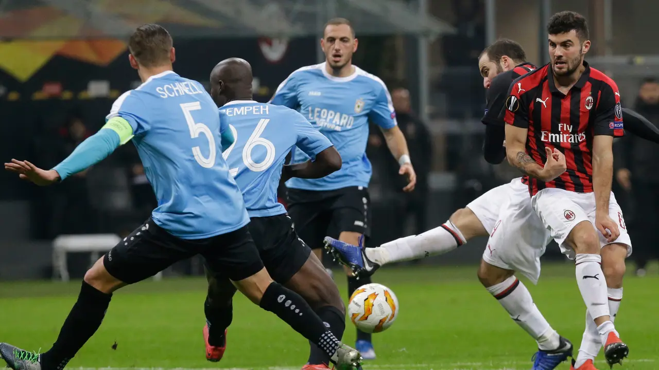 AC Milan Bantai F91 Dudelange di San Siro