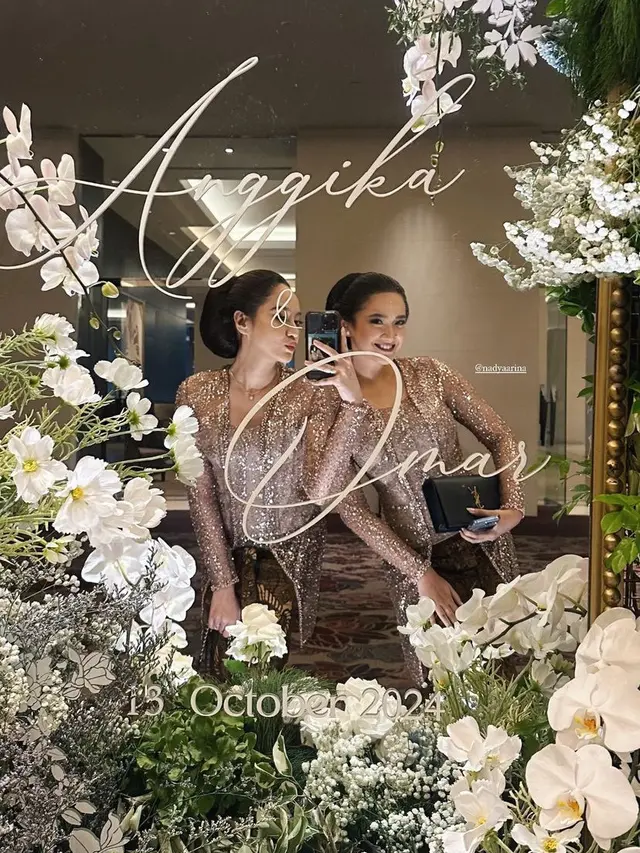 Salshabilla Adriani saat Jadi Bridesmaid Anggika Bolsterli. [@salshabillaadr]
