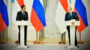 <p>Presiden Joko Widodo (kiri) bersama Presiden Rusia Vladimir Putin (kanan) menyampaikan pernyataan bersama di Istana Kremlin, Moskow, Rusia, Kamis (30/6/2022). Setibanya Jokowi di Istana Kremlin langsung melakukan pertemuan tete-a-tete dengan Presiden Putin di Ruang Upacara Kenegaraan. (FOTO: Biro Pers Sekretariat Presiden)</p>