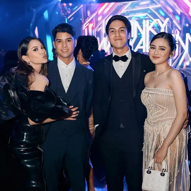 6 Potret Artis di Anniversary Manoj Punjabi dan Istri ke 25 Tahun, Bertabur Bintang Ternama