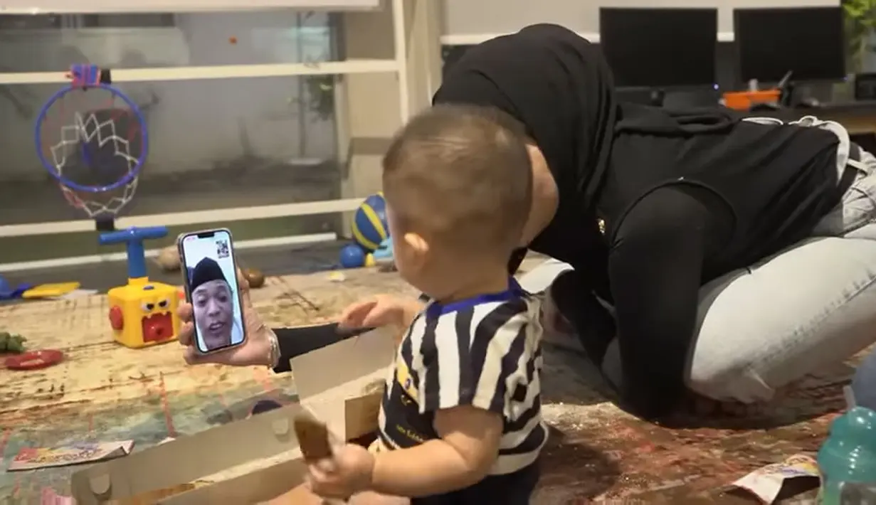 Nathalie Holscher (Youtube/Baim Paula)