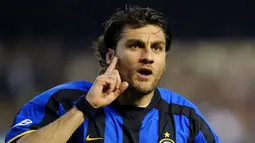 4. Christian Vieri - Salah satu striker terbaik asal Italia ini juga kerap pindah-pindah klub. Tercatat ada sekitar 13 klub yang pernah diperkuat Christian Vieri sepanjang kariernya. (AFP/Pierre-Philippe Marcou)