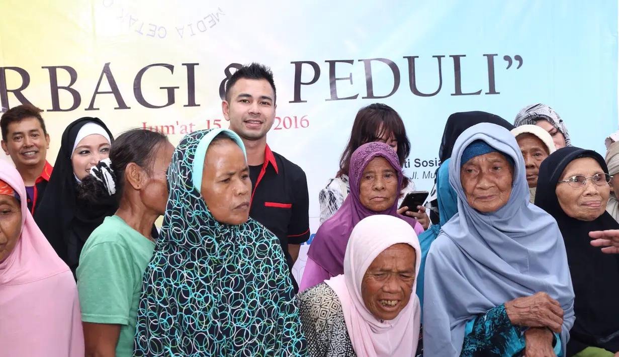 Ia mengungkapkan bahwa selama ini, ia bersama teman artis, komunitas motor melakukan hal yang sama setiap bulan sekali. (Andy Masela/Bintang.com)