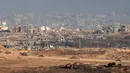 Militer Israel mengatakan pada Minggu 6 Juli 2025 mereka telah menyerang sekitar 130 lokasi di seluruh Gaza selama 24 jam terakhir. (Maya Levin/AFP)