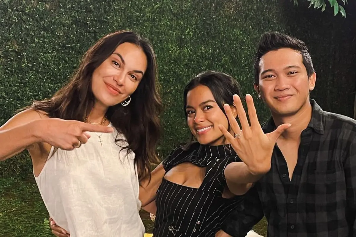 6 Momen Eva Celia Dilamar Kekasihnya di Hari Ulang Tahun, Menangis Bahagia