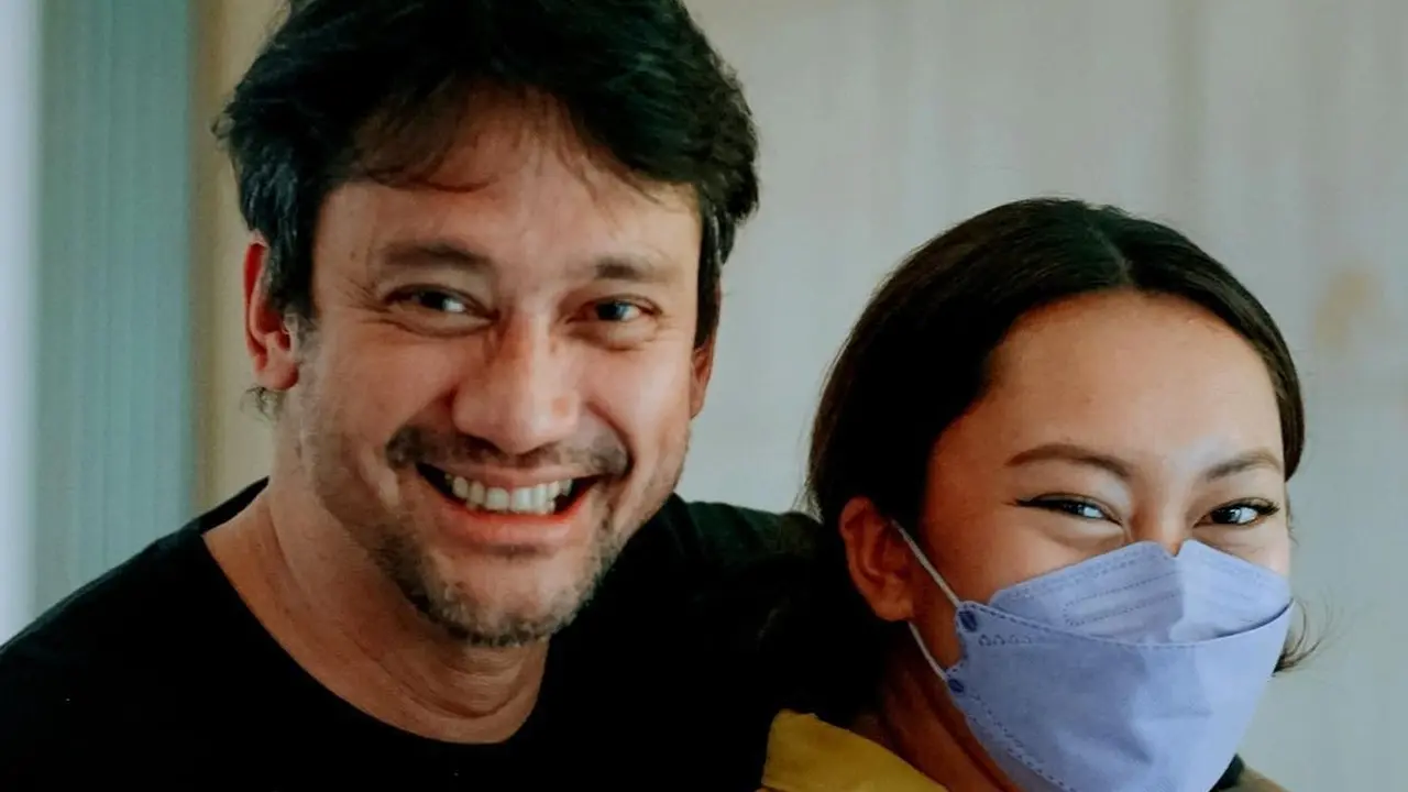 Bapak Artis dan Anak Perempuan