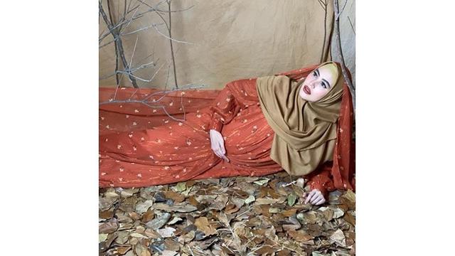 6 Potret Maternity Shoot Kartika Putri, Elegan dengan Berbagai Macam Busana