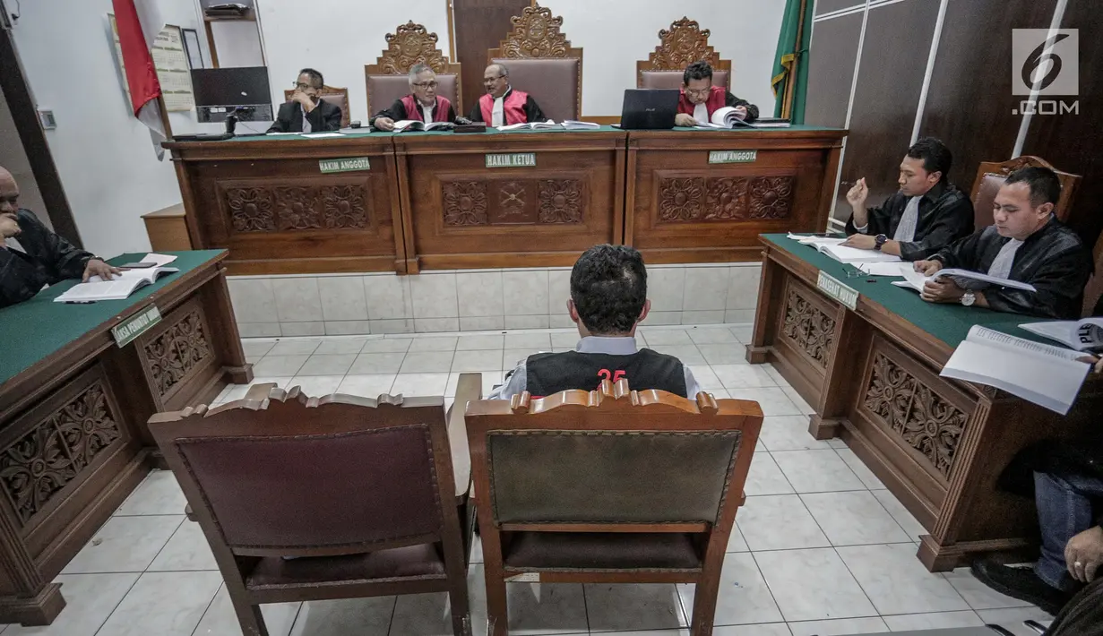 Suasana sidang lanjutan kasus dugaan penghilangan barang bukti pengaturan skor dengan terdakwa Joko Driyono di Pengadilan Negeri Jakarta Selatan, Kamis (4/7/2019). Sidang tersebut beragendakan mendengar pembacaan nota pembelaan (pledoi) terdakwa. (Liputan6.com/Faizal Fanani)