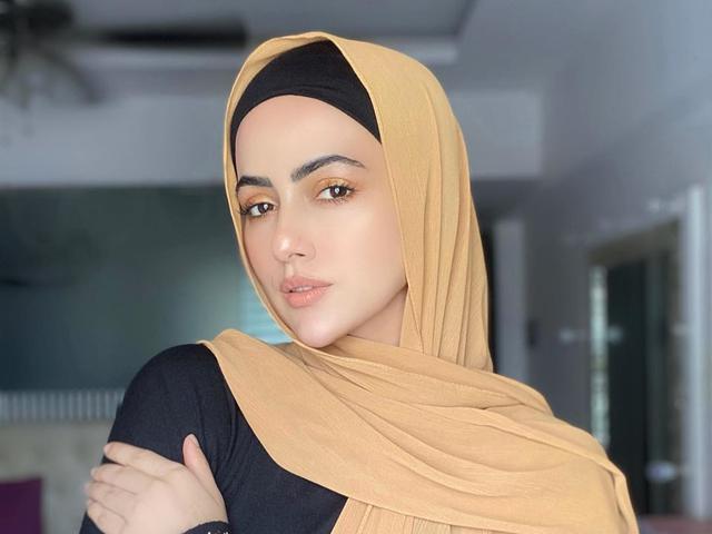 Alasan Sana Khan Tinggalkan Industri Hiburan Bollywood News Entertainment Fimela Com Her dance is very famous in bollywood. alasan sana khan tinggalkan industri