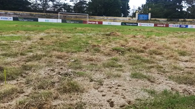Lapangan Stadion Maulana Yusuf Pegadaian Liga 2 2023/2024