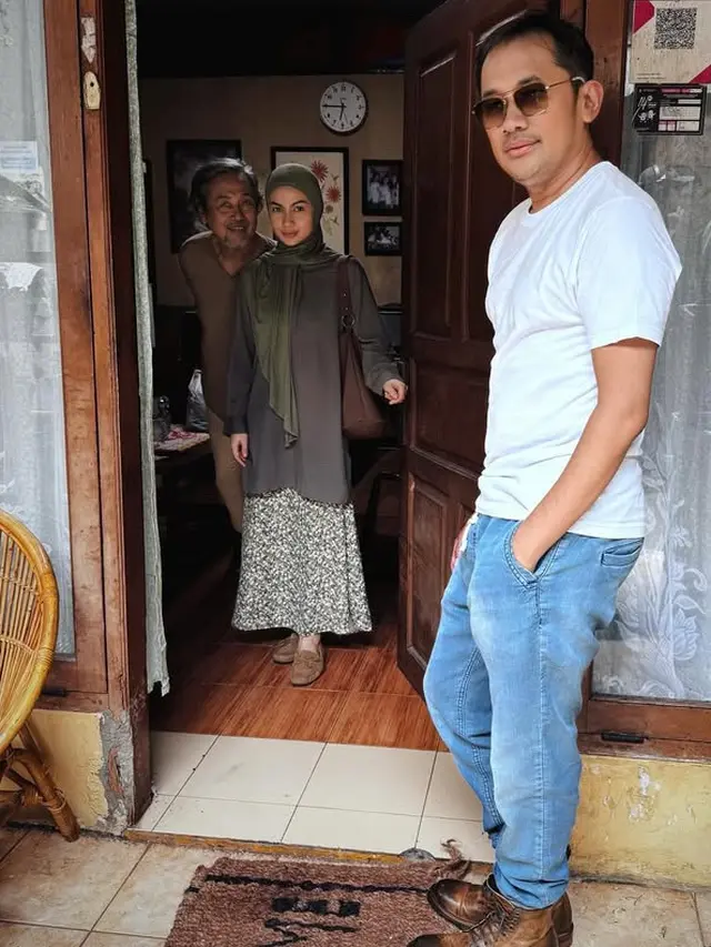 Wajah Natural Ariel Tatum Minim Makeup. [@hanungbramantyo]