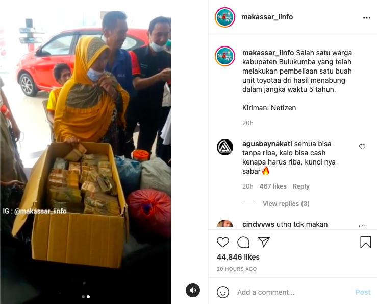 Seorang ibu membeli mobil Toyota menggunakan uang receh hasil menabung 5 tahun (Instagram/makassar_iinfo)