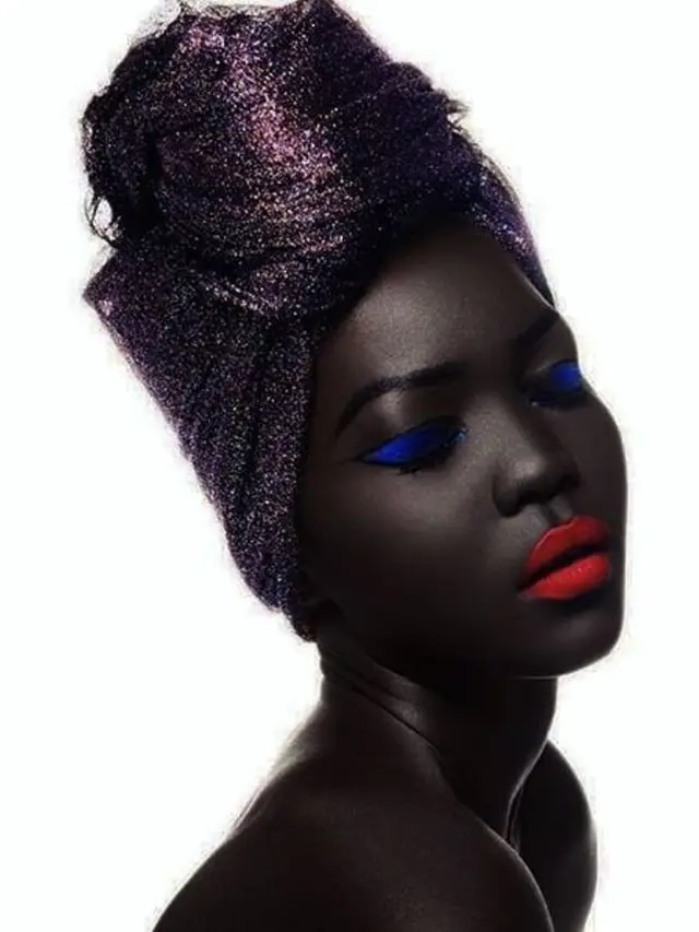 [Bintang] Dibully karena Kulitnya yang Hitam, Cewek Ini Sukses Jadi Model