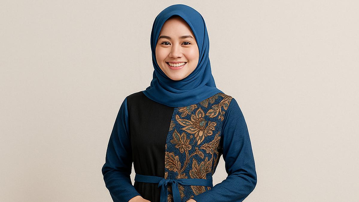 10 Model Dress Batik Kombinasi Kain Polos Warna Biru dan Hitam Modern, Sedang Ngetren di 2025