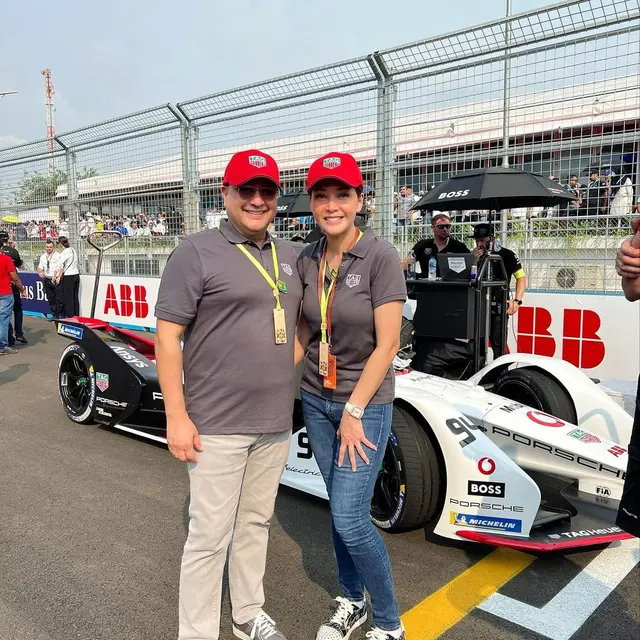 Maia Estianty nonton Formula E 2022 di Jakarta (Foto: Instagram @maiaestiantyreal)