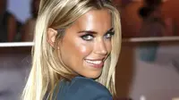 Cerai dari Van der Vaart, Model Ini Makin Berjaya