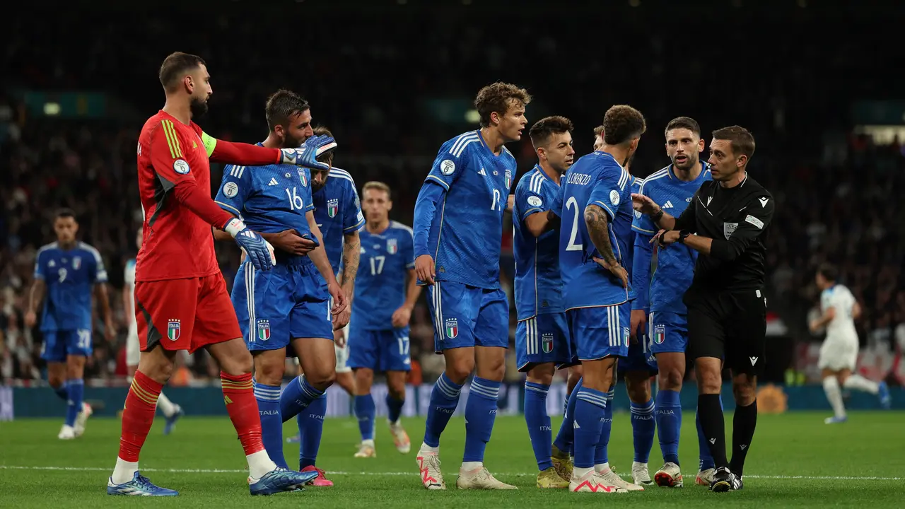 Inggris Vs Italia