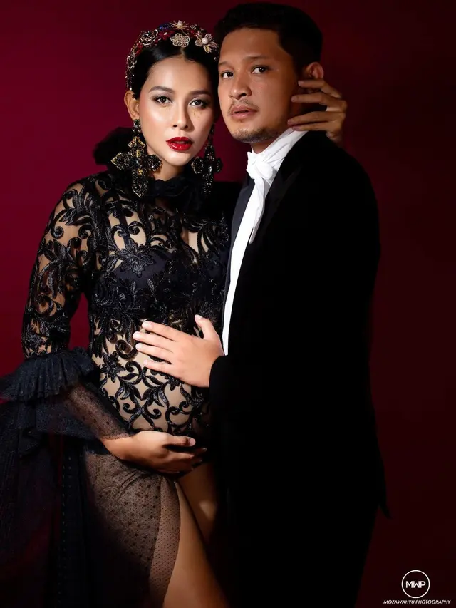 Potret Maternity Shoot Bunga Jelitha (Sumber: Instagram/mozawahyu)