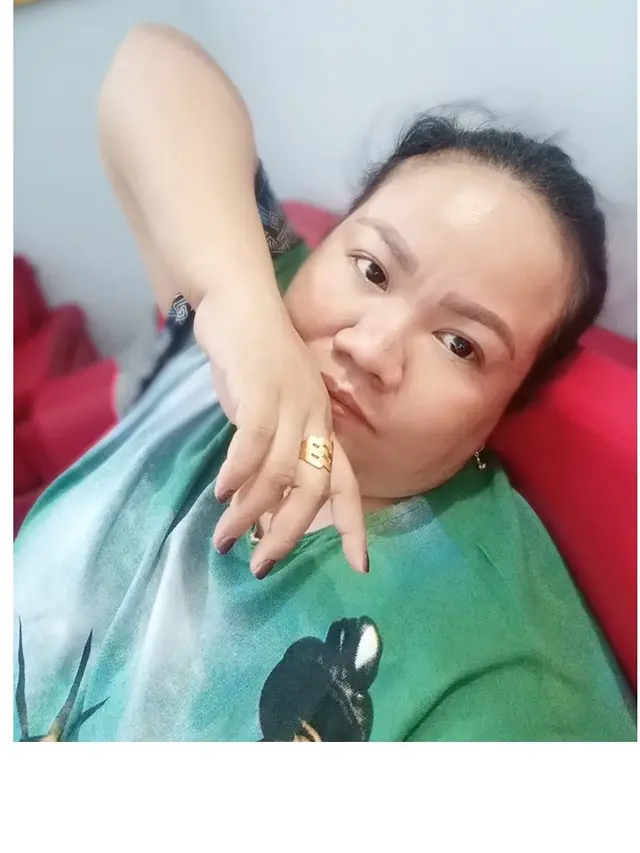 Biasa Makeup Tebal, Ini 7 Potret Aty Kodong saat Tampil Natural