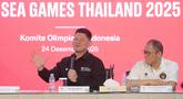 Ketua Umum Komite Olimpiade Indonesia (NOC Indonesia), Raja Sapta Oktohari, memberikan keterangan saat jumpa pers di kantor NOC Indonesia, Jakarta, Rabu (24/12/2025). (Bola.com/M Iqbal Ichsan)