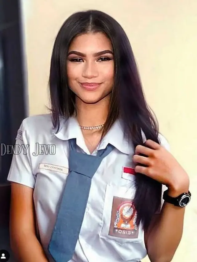 6 Editan Foto Seleb Dunia Jadi Anak SMA Ini Nyeleneh, Kocak