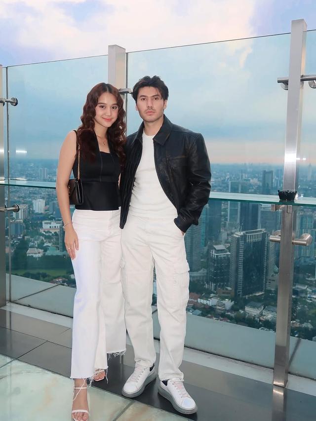 6 Potret Esta Pramanita Bareng Bara Valentino di Momen Ultah ke-26, Didoakan Segera Menikah