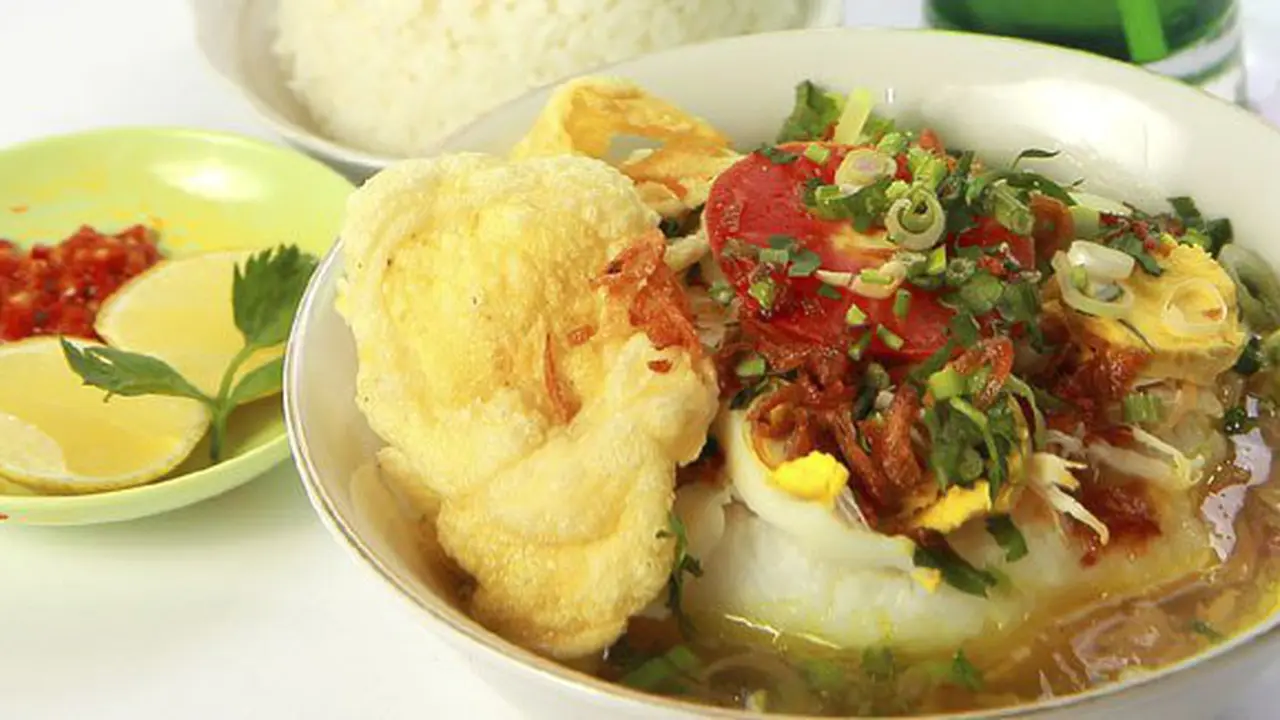 Soto ayam kampung lezat/copyright: thinkstockphotos.com