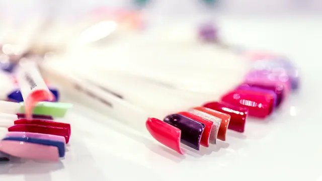 Menghindari Penggunaan Gel dan Akrilik