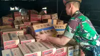 Polri dan TNI Kirim Bantuan untuk Korban Gempa Lombok (Ronald/Merdeka.com)