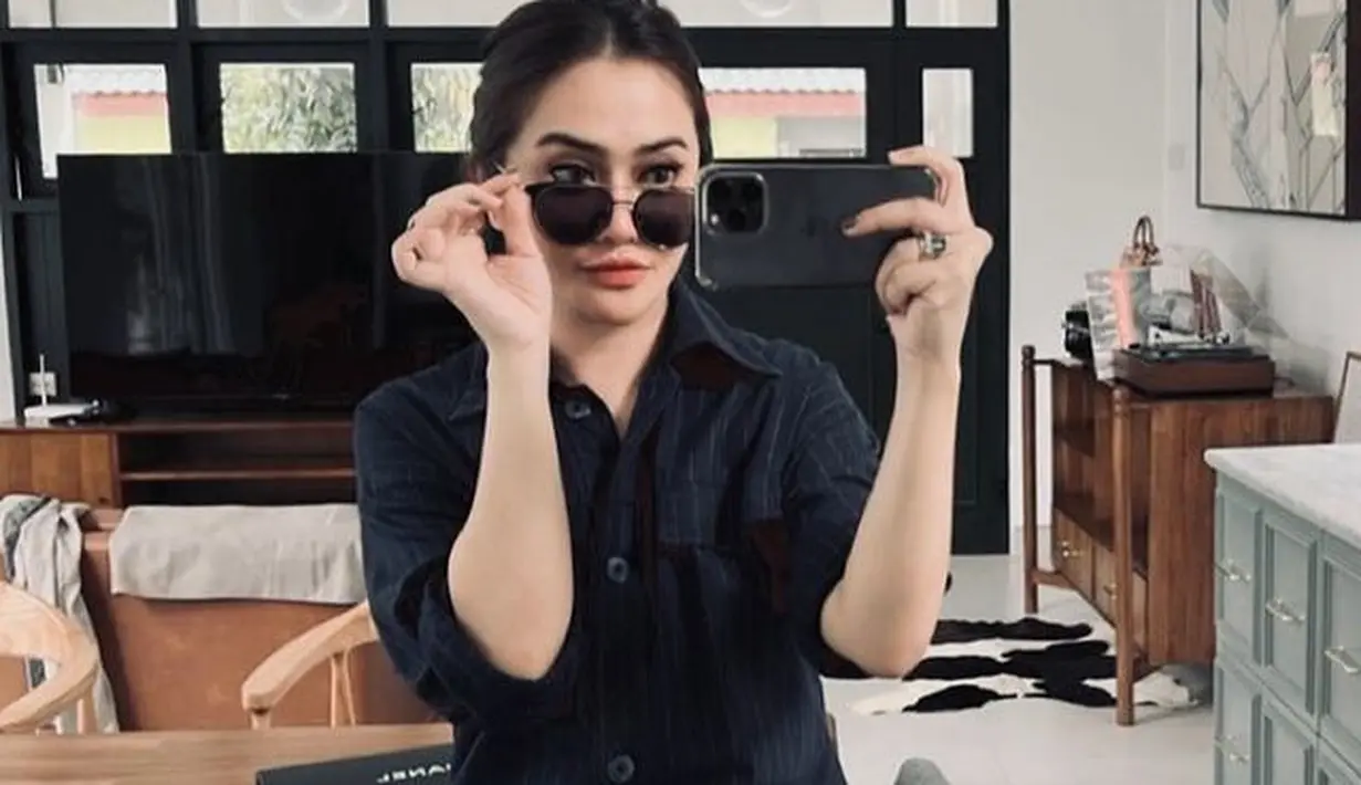 Di tahun 2022 ini, Citra Kresna sudah berusia 41 tahun. Namun, ia tetap terlihat cantik sehingga bak terlihat masih ABG. (FOTO: instagram.com/citra_kresna/)
