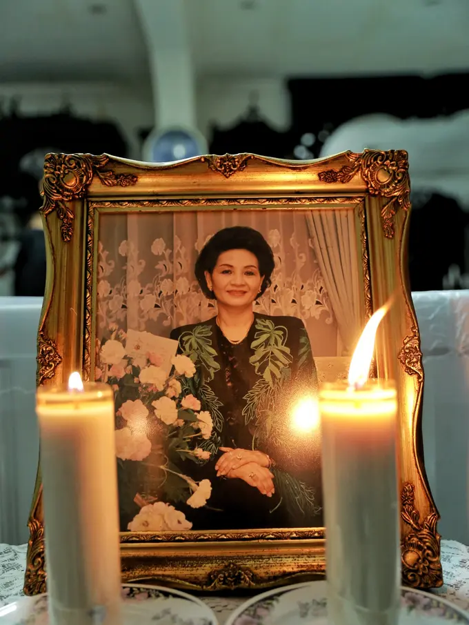 [Bintang] Suasana Rumah Duka Indah Kalalo