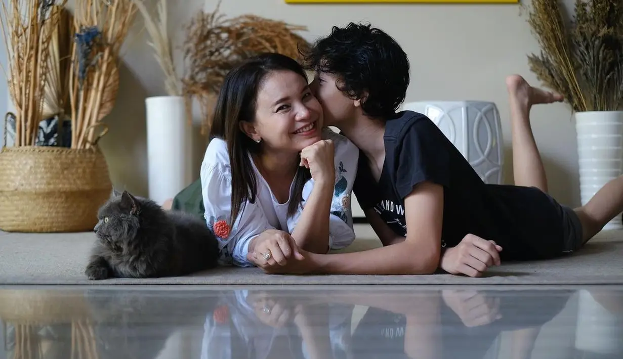 Rossa dan Rizky Langit Ramadhan (Instagram/itsrossa910)