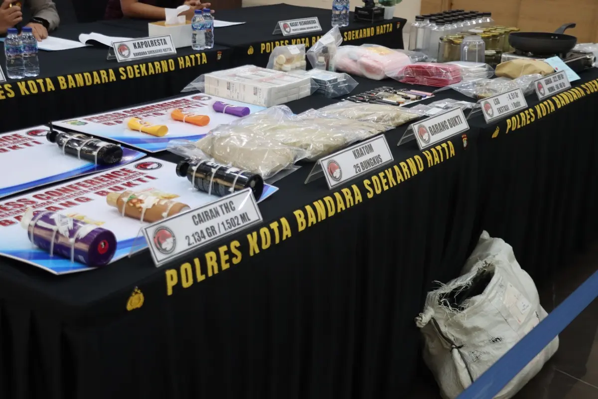 Polisi Bongkar Pabrik Vape Ganja, 3 WNA Ditangkap