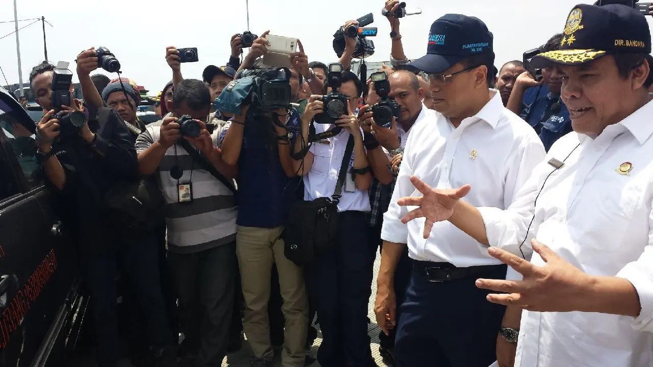 Menteri Perhubungan Budi Karya Sumadi meninjau kesiapan tol Brebes Timur (Brexit) dan  antisipasi kepadatan arus lalu lintas saat libur panjang Idul Adha