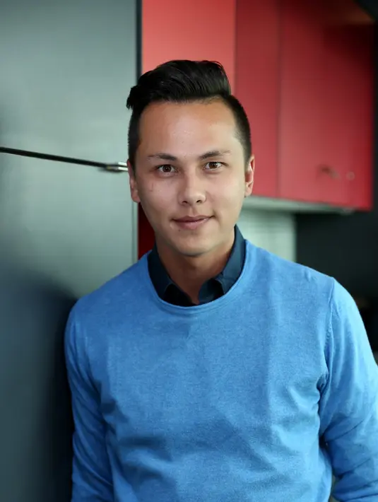 Lantaran didukung penuh oleh istrinya, Andhika mengaku tertantang ambil bagian di perhelatan akbar ini. Ditambah lagi sudah cukup lama Andhika bergabung menjadi keluarga besar SCTV.(Andy Masela/Bintang.com)