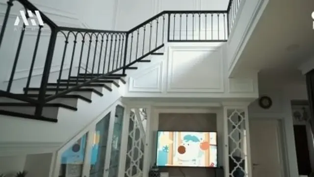 Bedu dan kediamannya yang bergaya American Style (YouTube/AH)