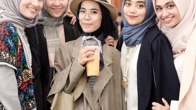 Gaya Pakaian Hijabers Sekarang Semakin Unik dan Menarik