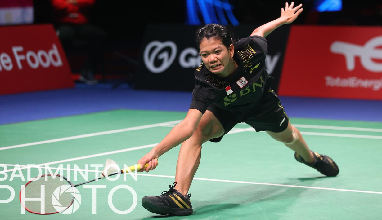 Bermain di Ceres Arena, Denmark, Senin (11/10/2021) siang WIB, Nadini harus menghadapi perlawanan sengit dari Yaelle Hoyaux. Sempat unggul 4-1, Nadini harus tunduk 6-11 di interval pertama.  (Badminton Photo/Yves Lacroix)