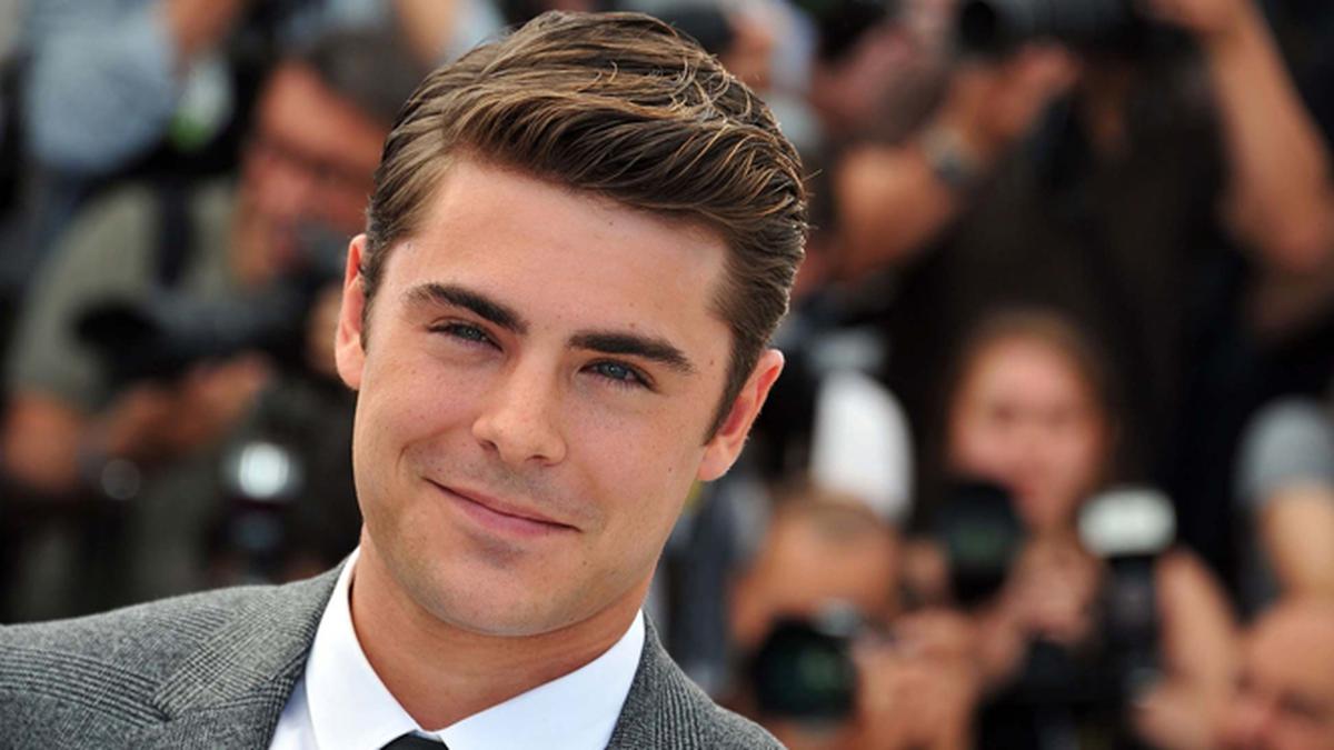 Benarkah Zac Efron Gantikan Posisi Zayn Malik di One Direction?
