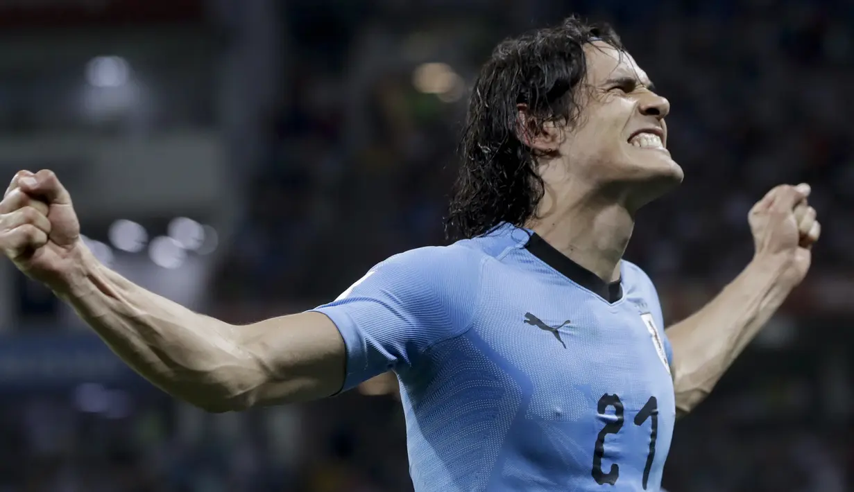 7. Edinson Cavani (Uruguay) - 3 Gol. (AP/Andre Penner)
